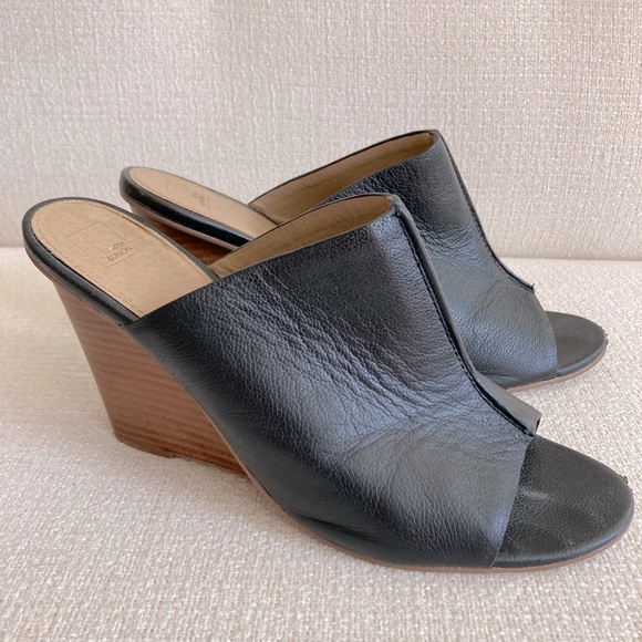 Black Leather Sandals - Picture 1 of 5